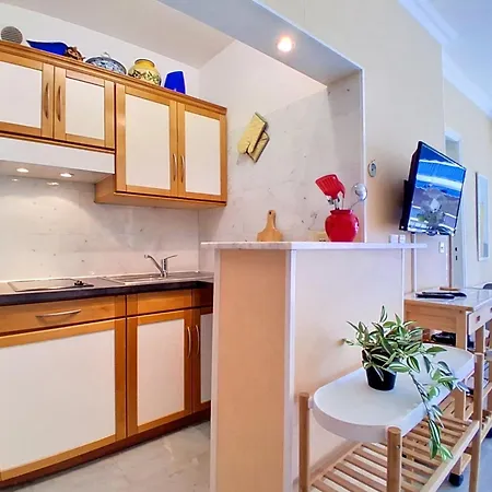 Le Grand Large-6 By Interhome * 滨海卡涅